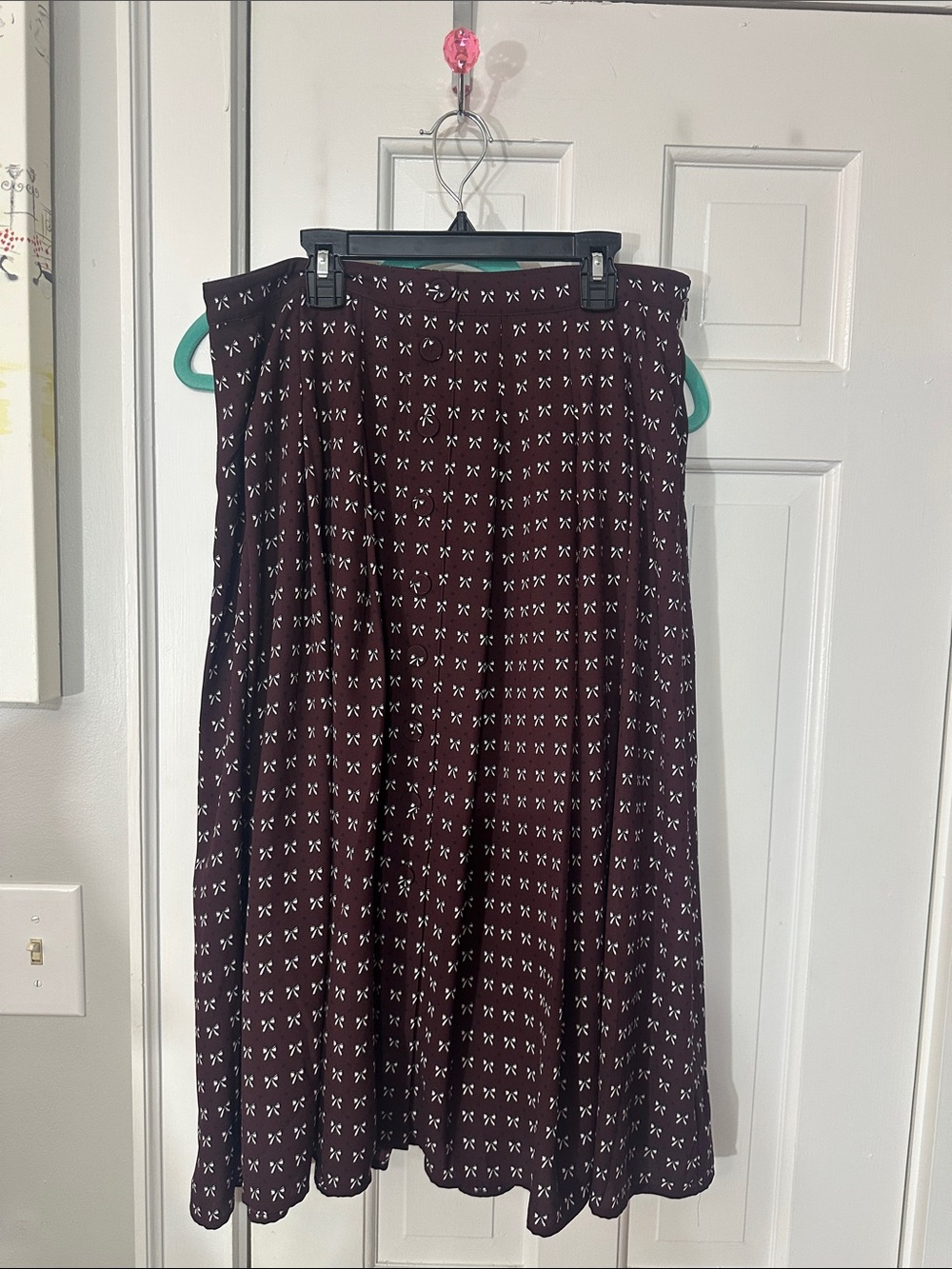 Talbots Burgundy Dotty Bows Print Pleated A-Line Skirt size 10